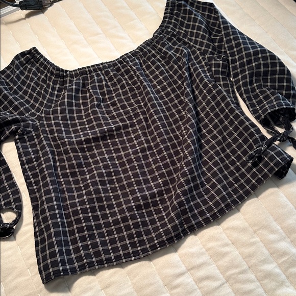 Madewell black Plaid Off-Shoulder Blouse, tie 3/4 sleeve - Picture 3 of 8